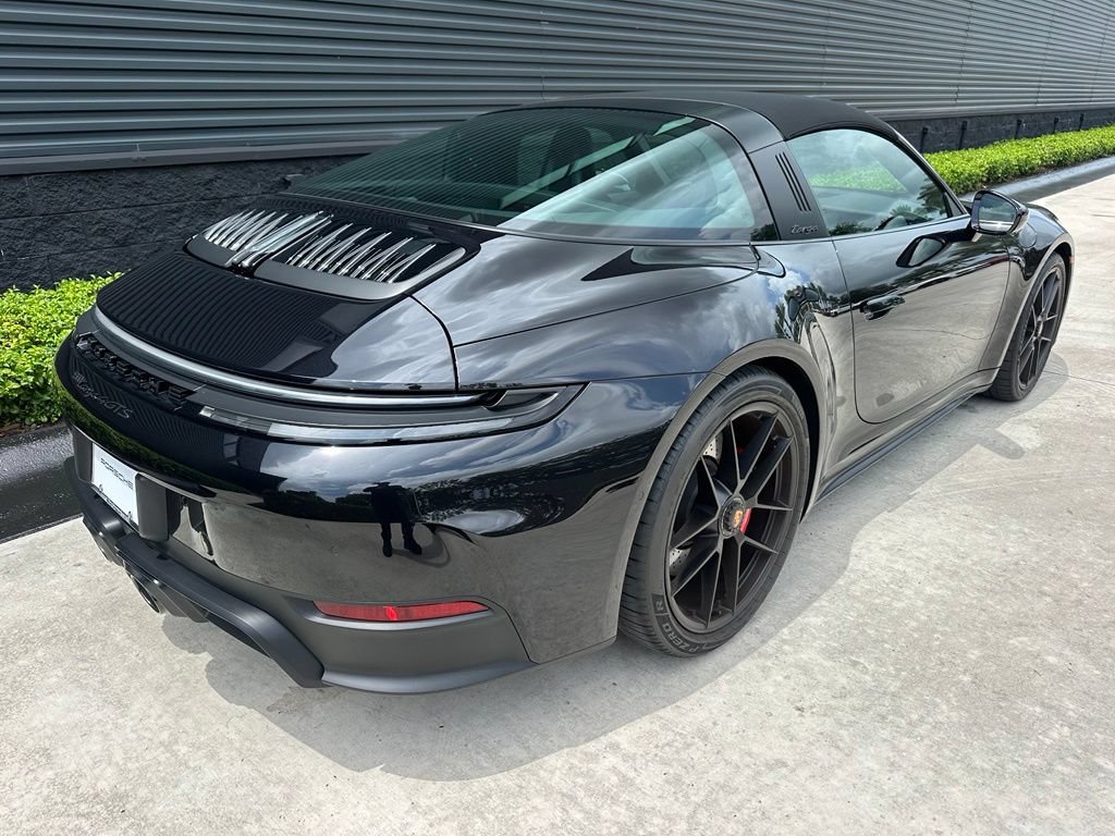 Certified 2026 Porsche 911 Targa 4 GTS AWD/4WD image 10