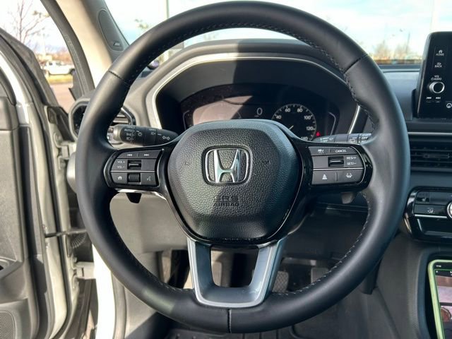 Used 2025 Honda Pilot Touring image 10