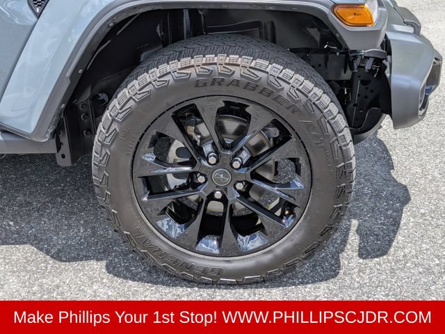 Certified 2025 Jeep Gladiator Sport AWD/4WD image 10