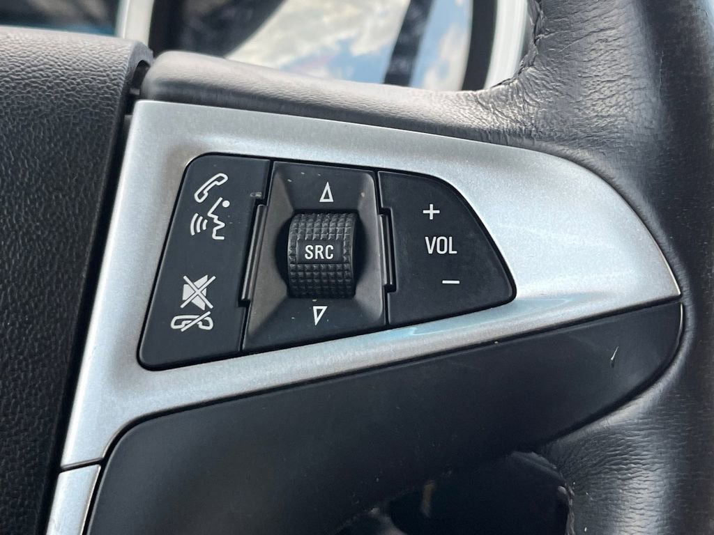 Used 2017 Chevrolet Equinox LT w/ Convenience Package image 12