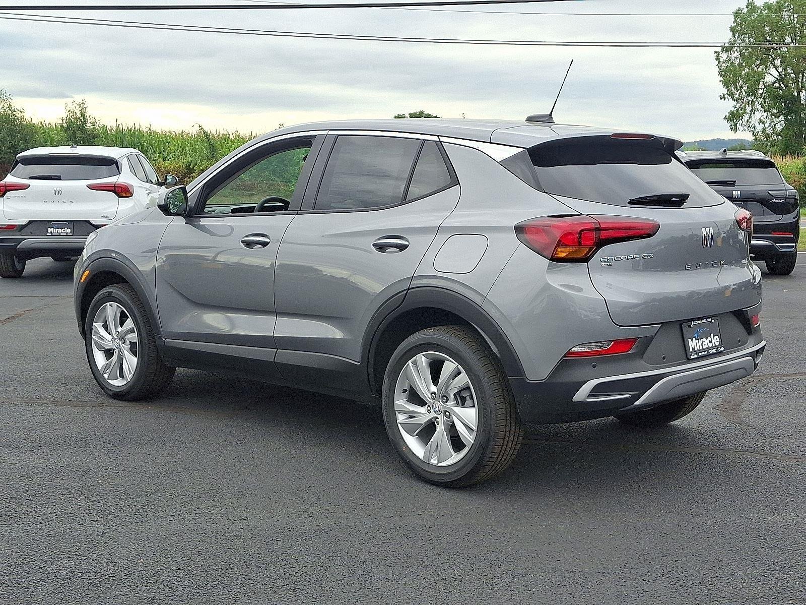 Used 2026 Buick Encore GX Preferred w/ Advanced Technology Package AWD/4WD image 3