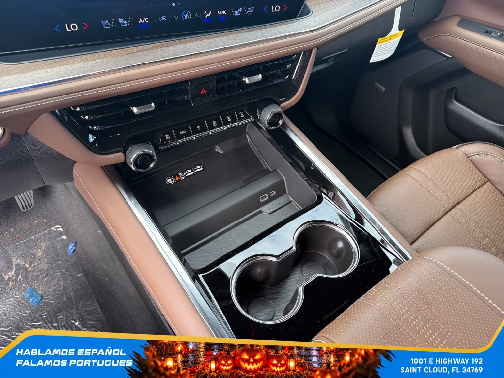 New 2026 Chevrolet Suburban High Country AWD/4WD image 21