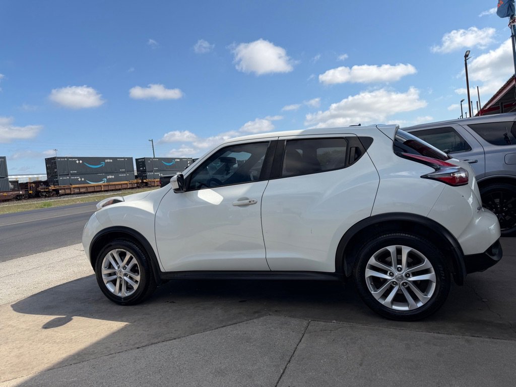 Used 2016 Nissan Juke SV FWD image 14