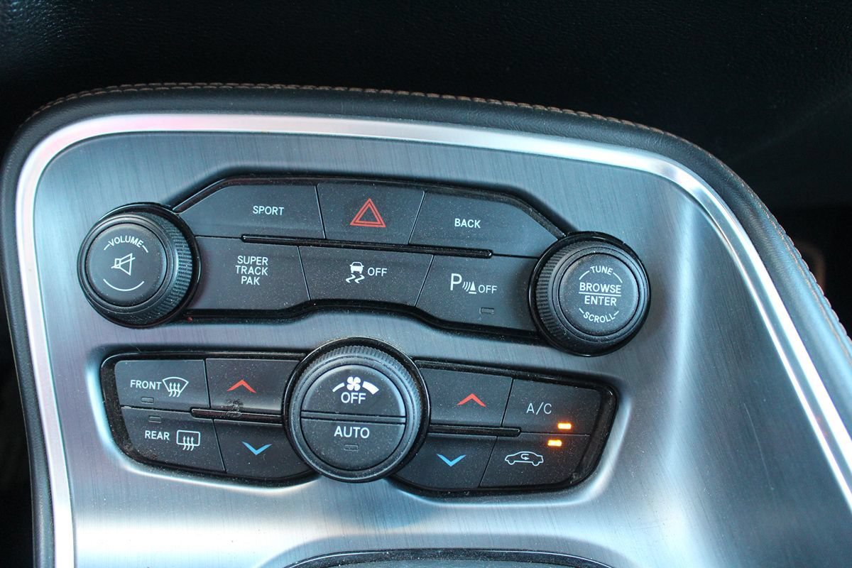 Used 2016 Dodge Challenger R/T Scat Pack RWD image 23