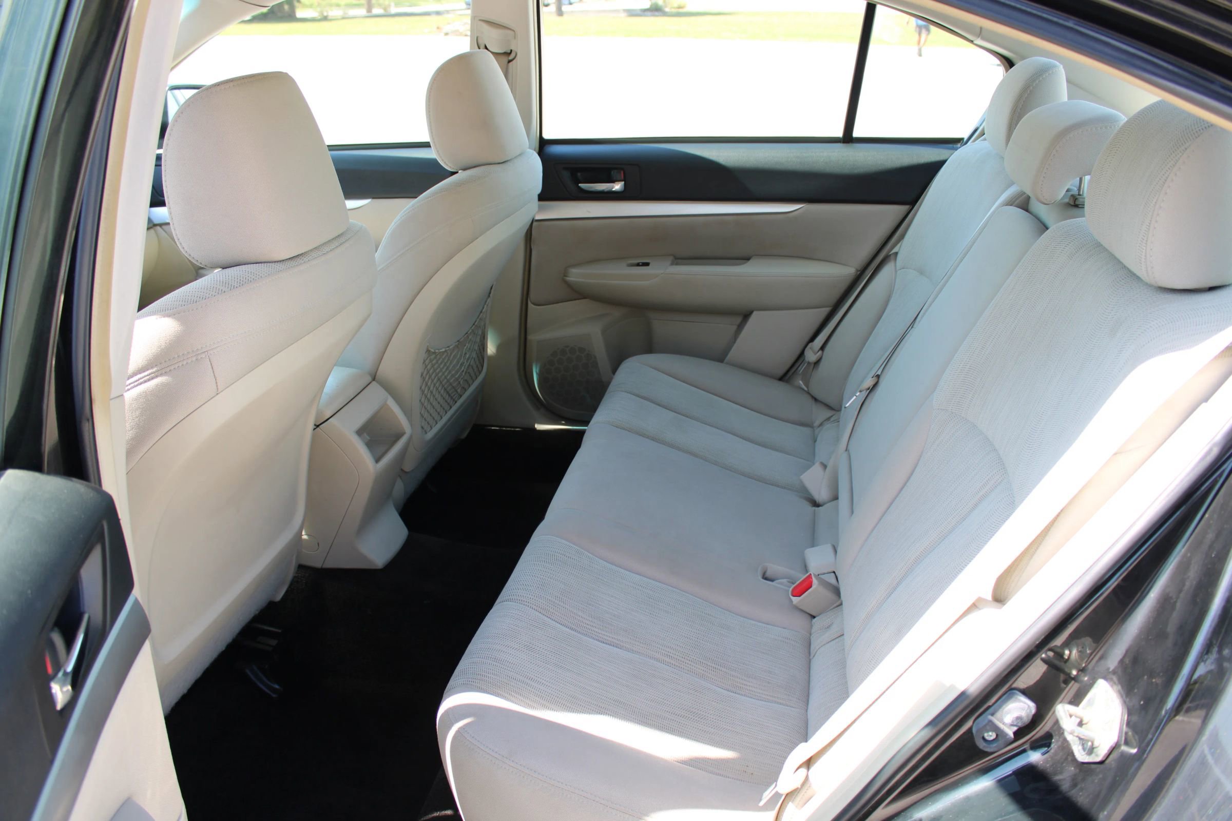 Used 2014 Subaru Legacy 2.5i Premium AWD/4WD image 7