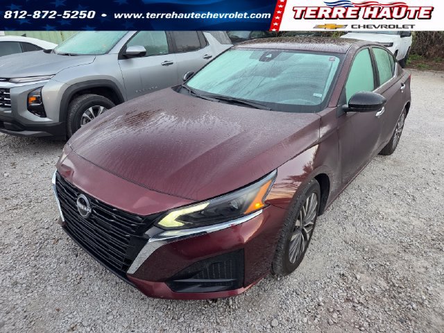 Used 2025 Nissan Altima 2.5 SV