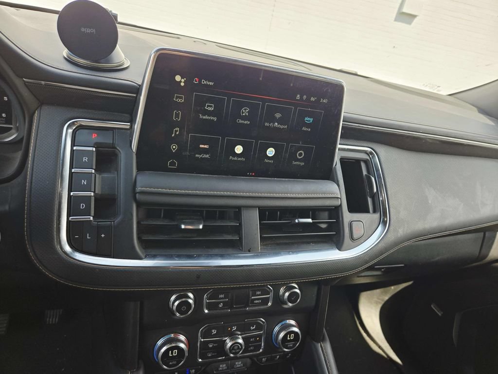 Used 2024 GMC Yukon AT4 w/ Max Trailering Package AWD/4WD image 15