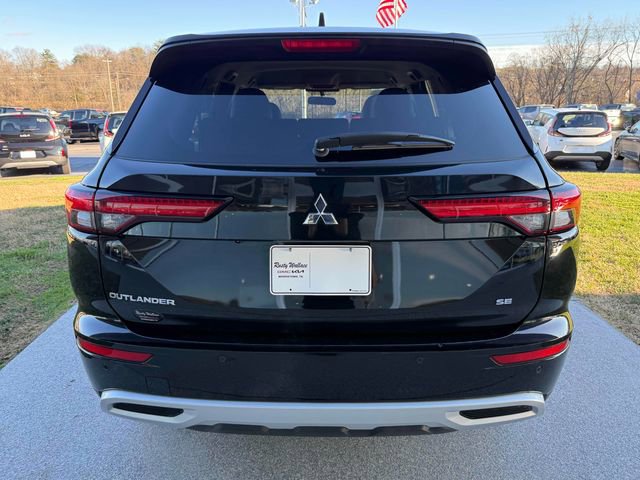 Used 2024 Mitsubishi Outlander SE image 24