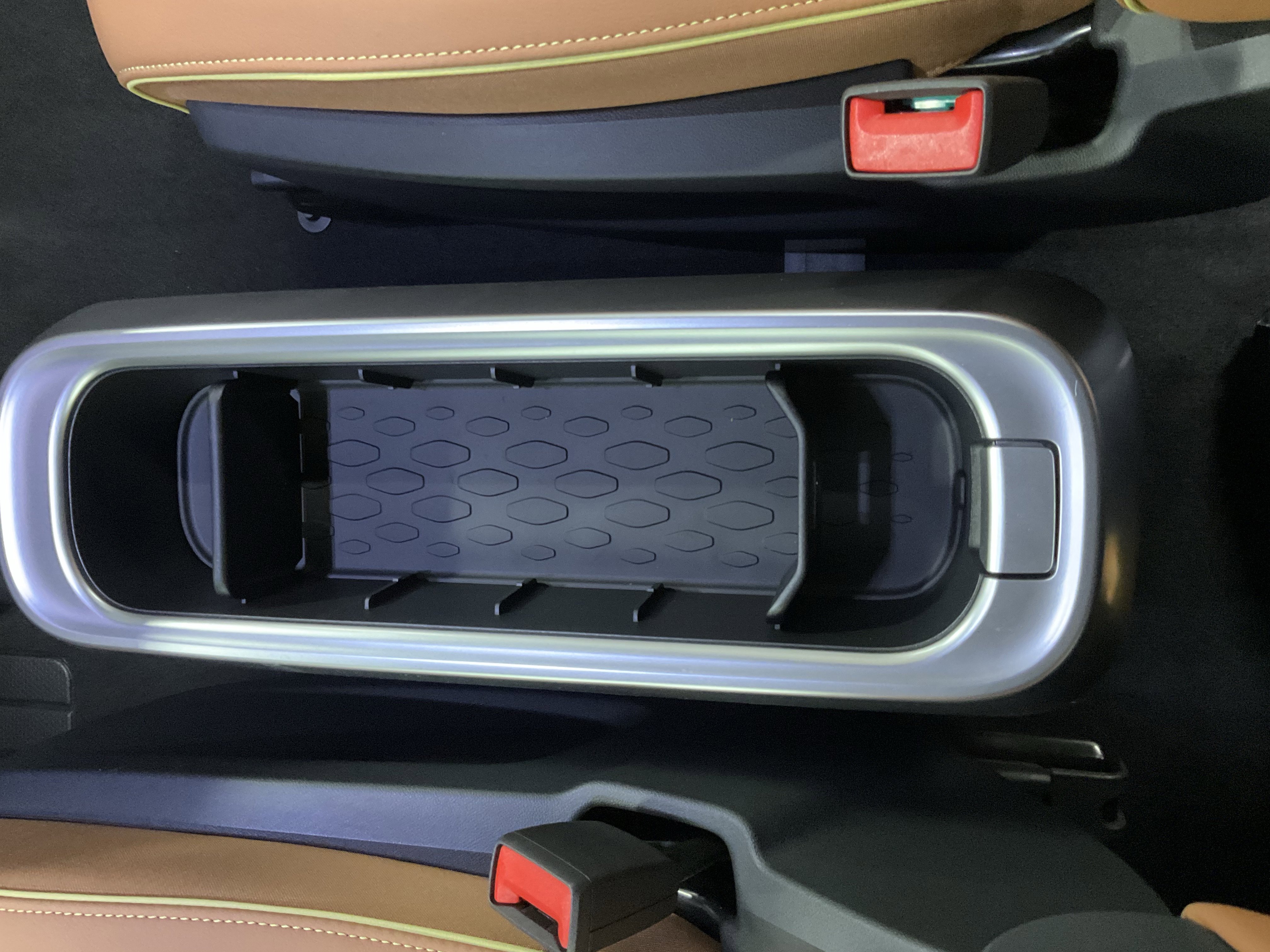 New 2025 Volkswagen ID. Buzz Pro S RWD image 12