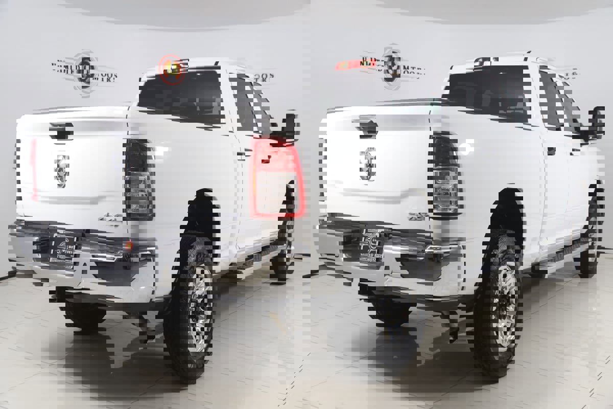 Used 2023 RAM 3500 Tradesman w/ Chrome Appearance Group image 3