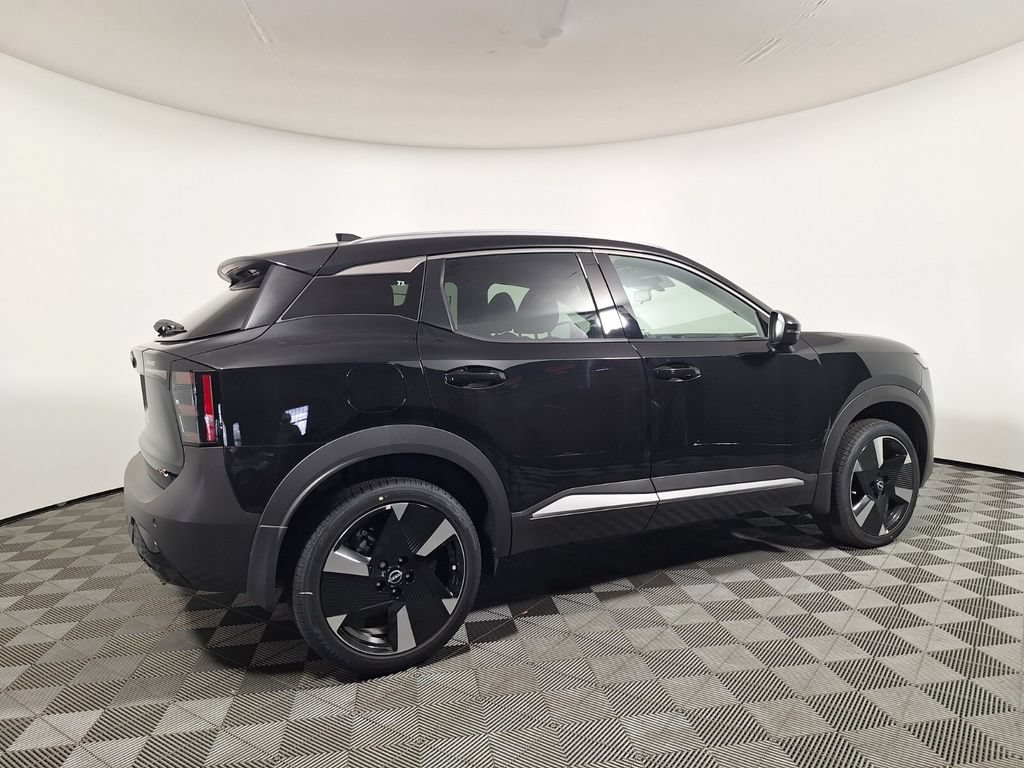 Used 2026 Nissan Kicks SR FWD image 5