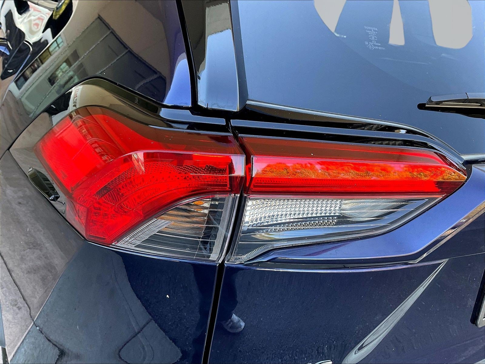 Used 2025 Toyota RAV4 XLE AWD/4WD image 23