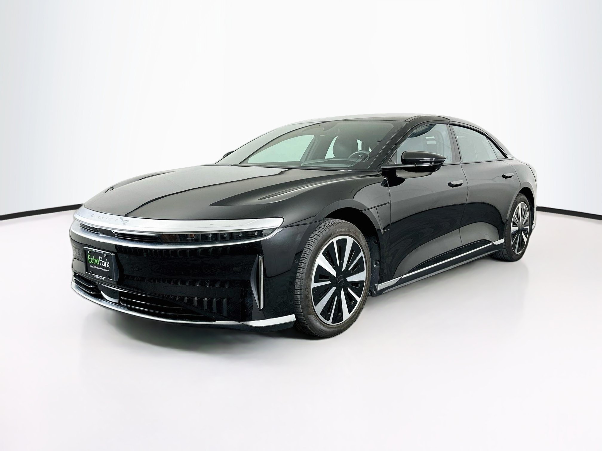 Used 2024 Lucid Air Touring AWD/4WD image 3