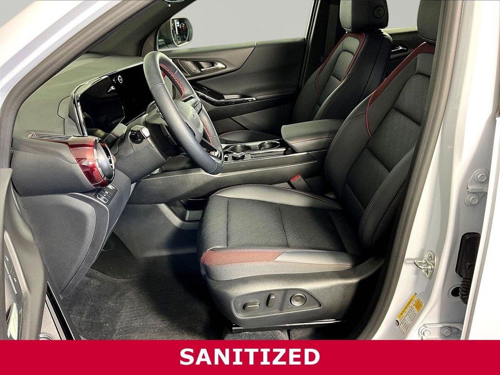 Used 2026 Chevrolet Equinox RS FWD image 19