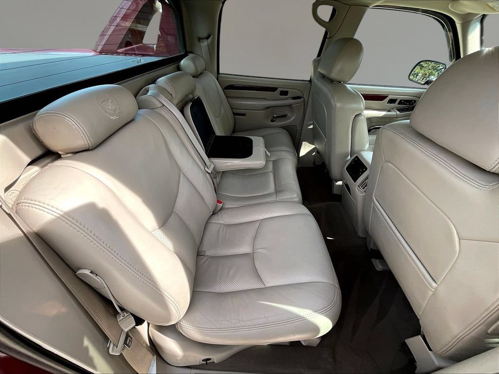 Used 2004 Cadillac Escalade EXT AWD/4WD image 26