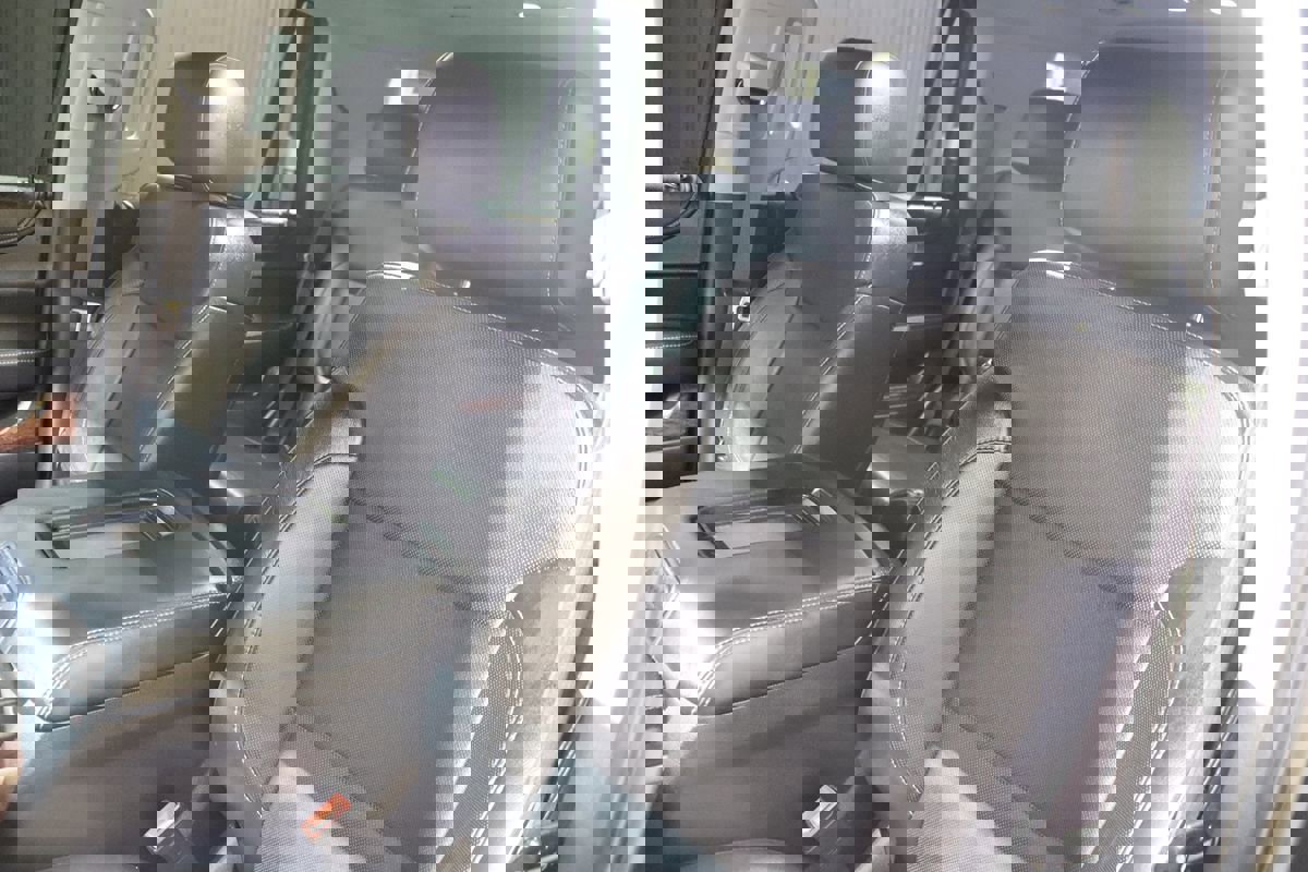 Used 2015 GMC Yukon SLT w/ HD Trailering Package image 39