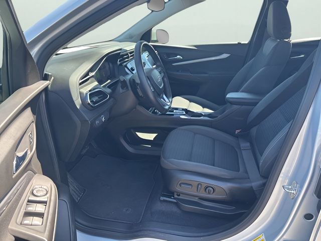 Used 2022 Chevrolet Bolt EUV LT w/ Comfort Package FWD image 13