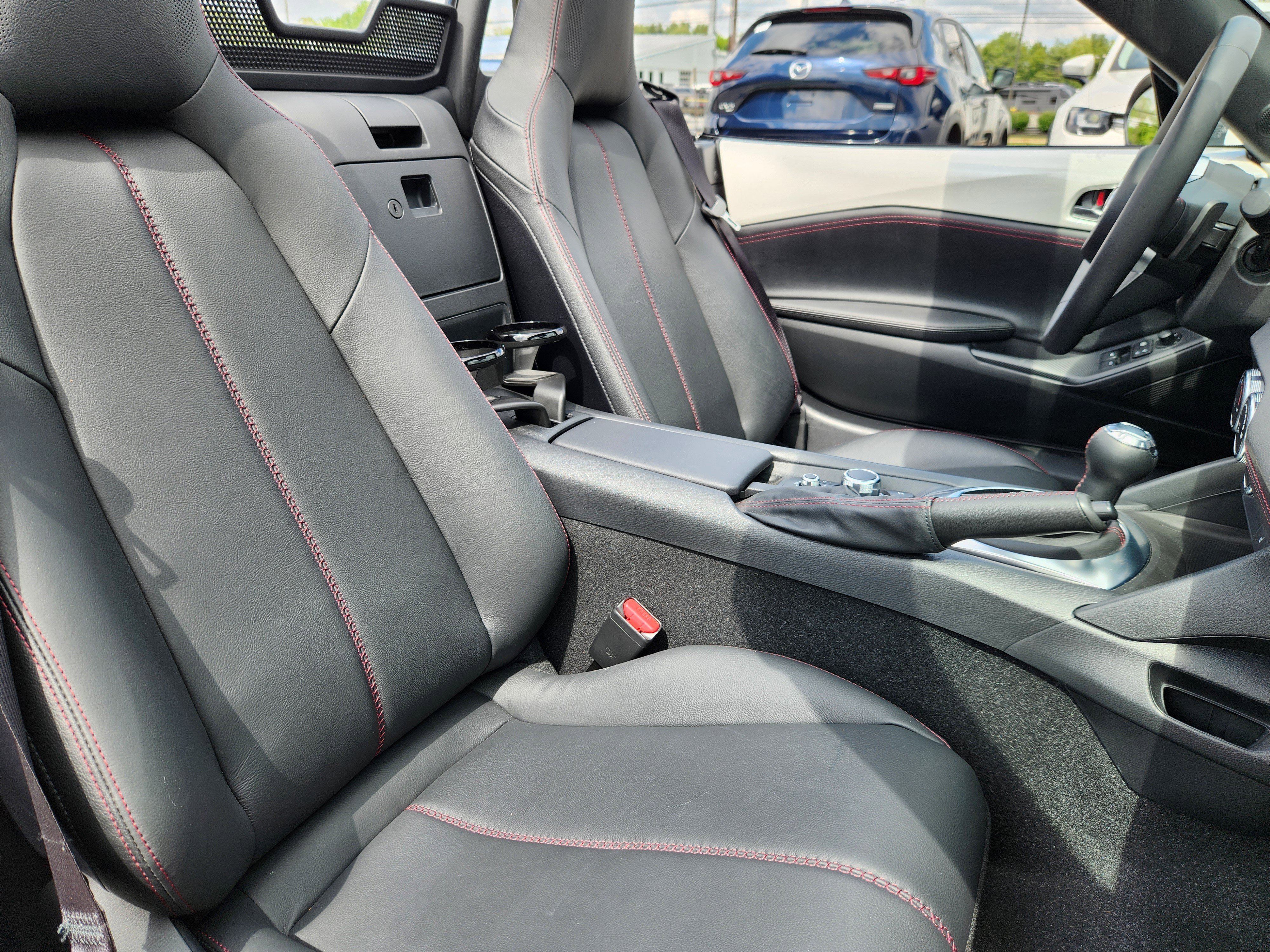 Used 2019 MAZDA MX-5 Miata Grand Touring RWD image 19