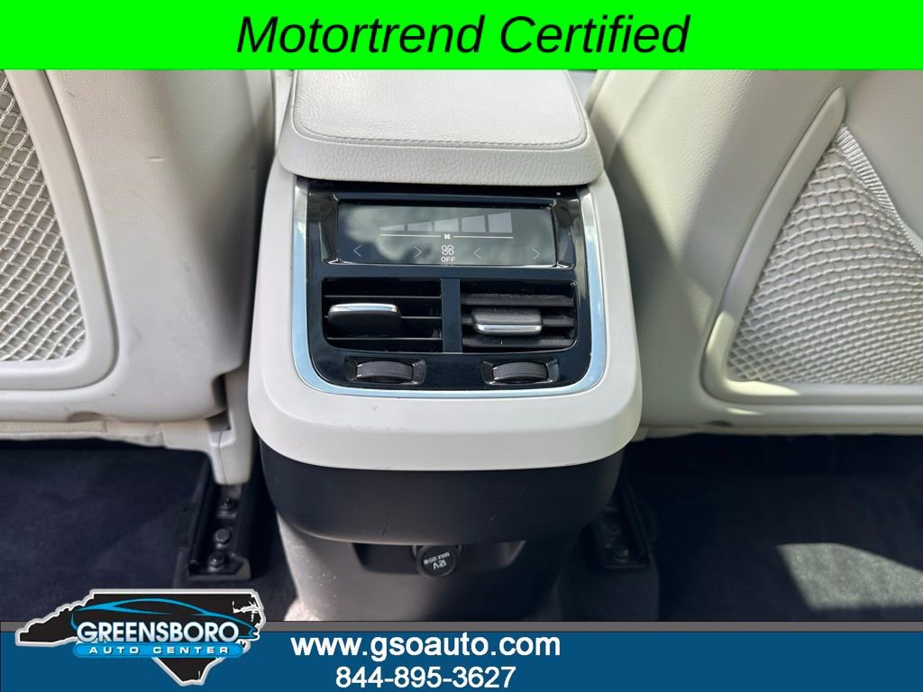 Used 2017 Volvo XC90 T6 Momentum w/ Vision Package AWD/4WD image 28