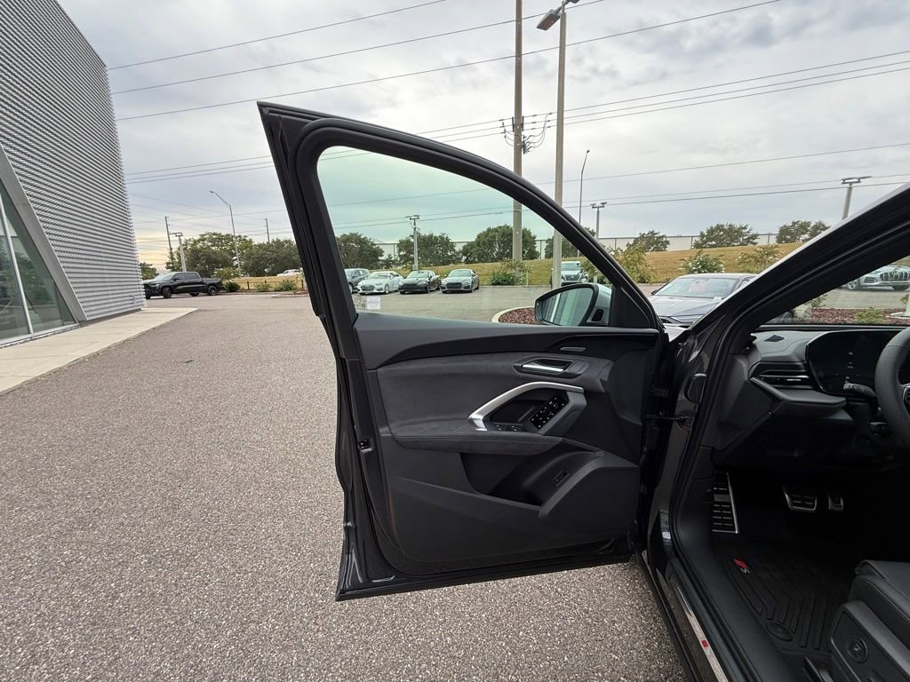 New 2025 Audi SQ5 Premium Plus image 69