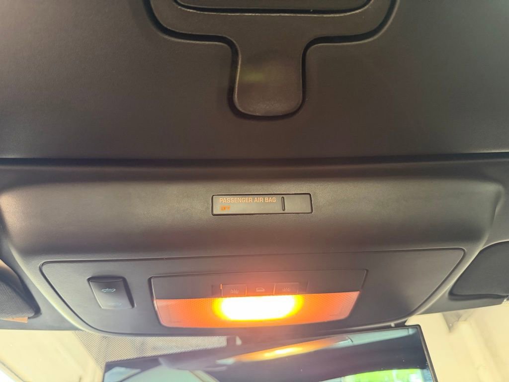 Used 2015 Chevrolet Camaro LT image 26