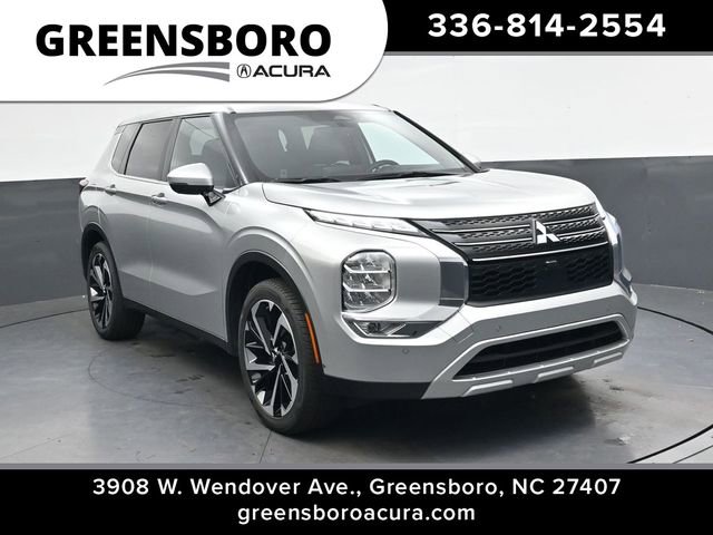 Used 2024 Mitsubishi Outlander SE