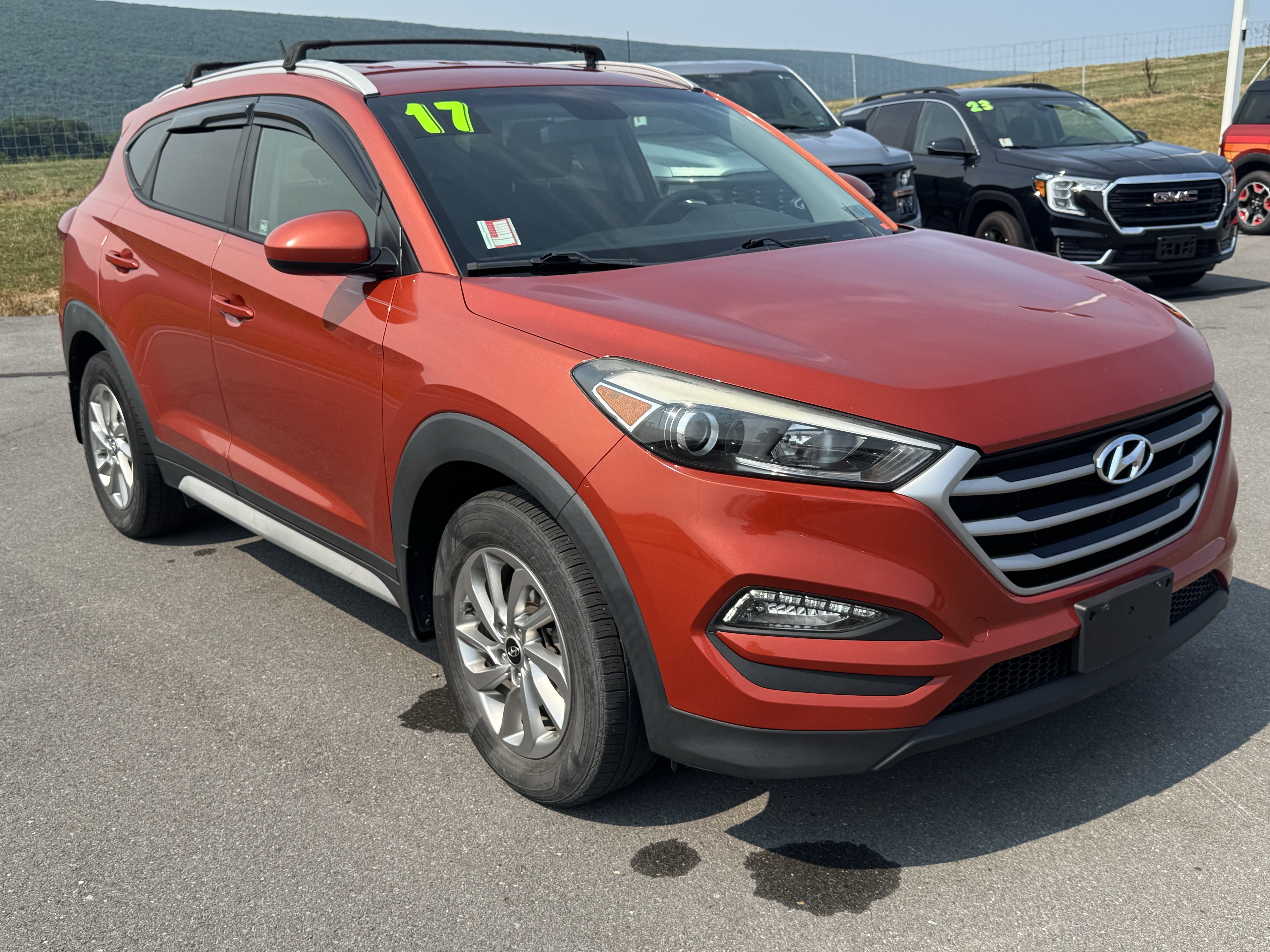 Used 2017 Hyundai Tucson SE w/ SE Popular Package 02 AWD/4WD image 1