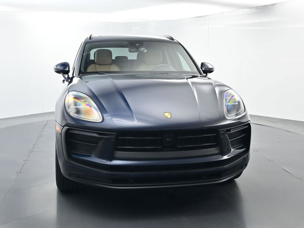 Certified 2023 Porsche Macan Turbo AWD/4WD image 18