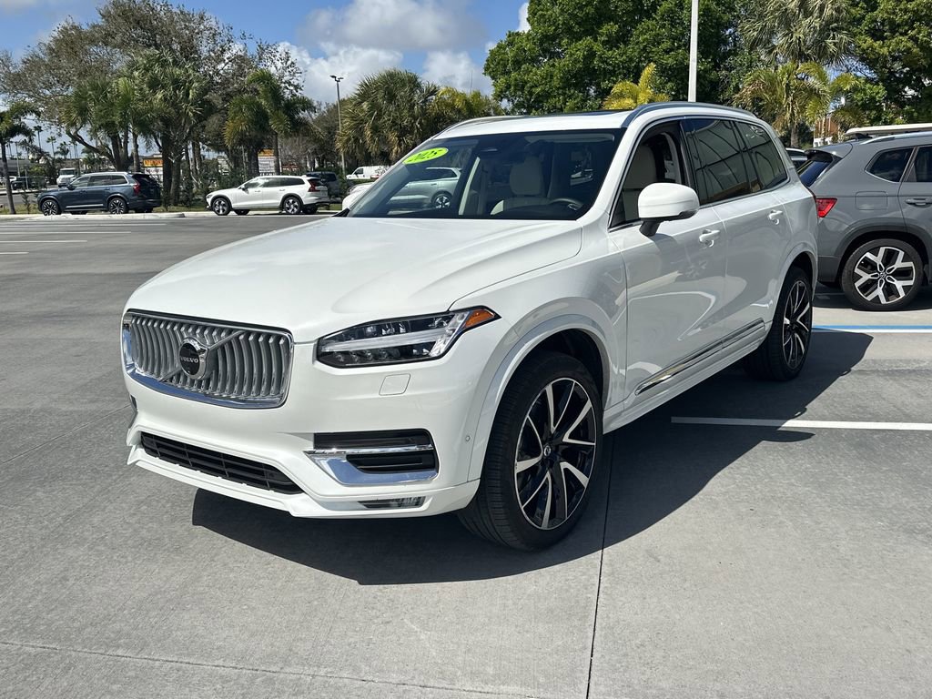 Used 2025 Volvo XC90 B5 Plus w/ Protection Package Premier image 2