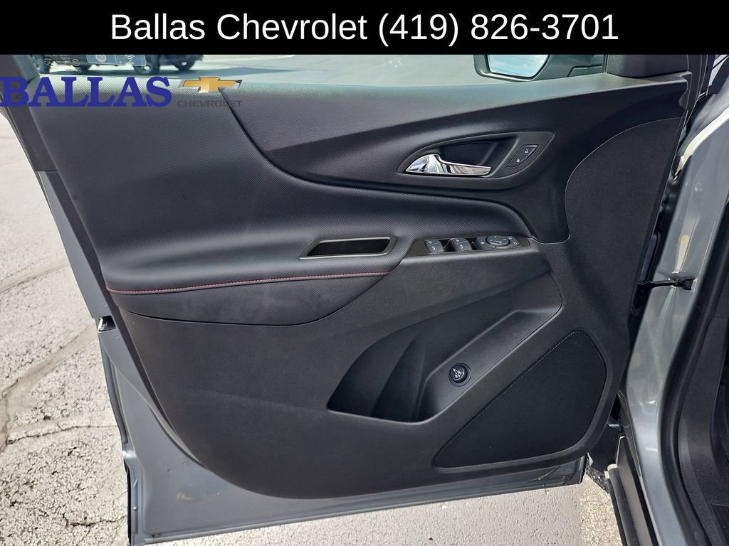 Used 2023 Chevrolet Equinox RS w/ LPO, Cargo Package FWD image 23