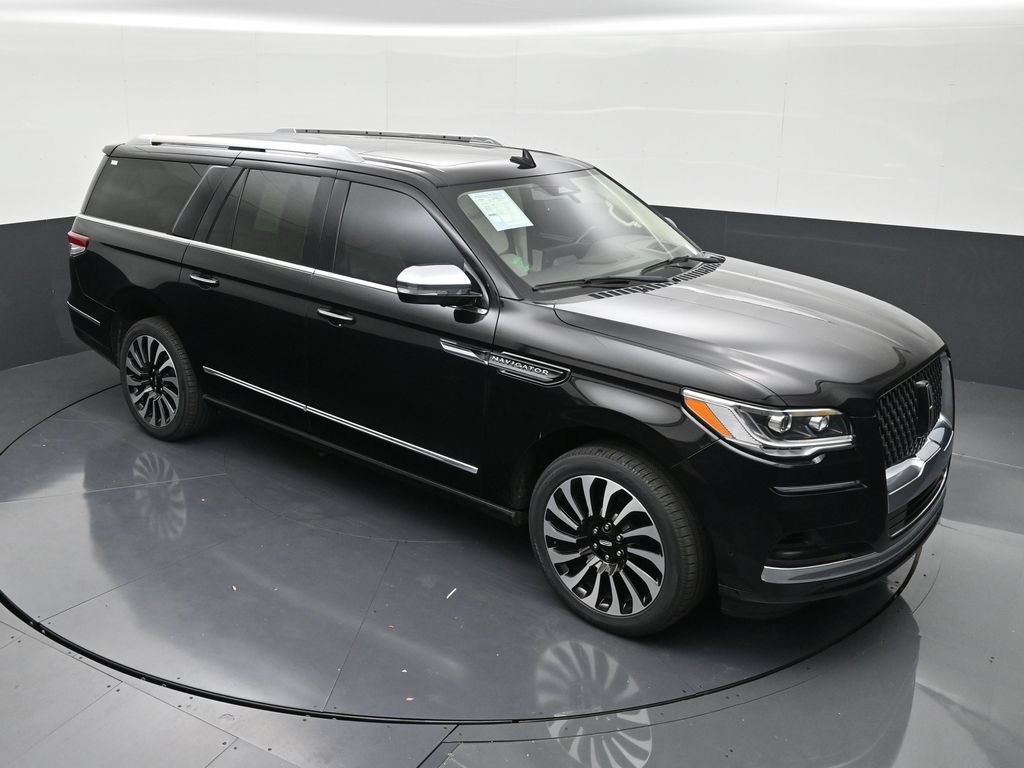 Used 2024 Lincoln Navigator L Black Label AWD/4WD image 19