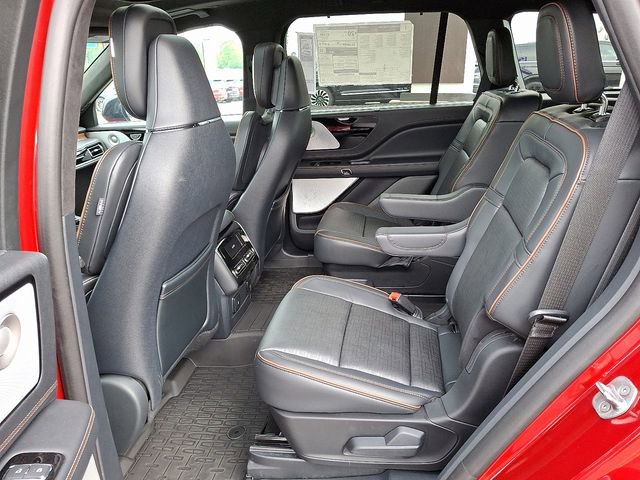 New 2025 Lincoln Aviator Black Label w/ Black Label Special Edition AWD/4WD image 5