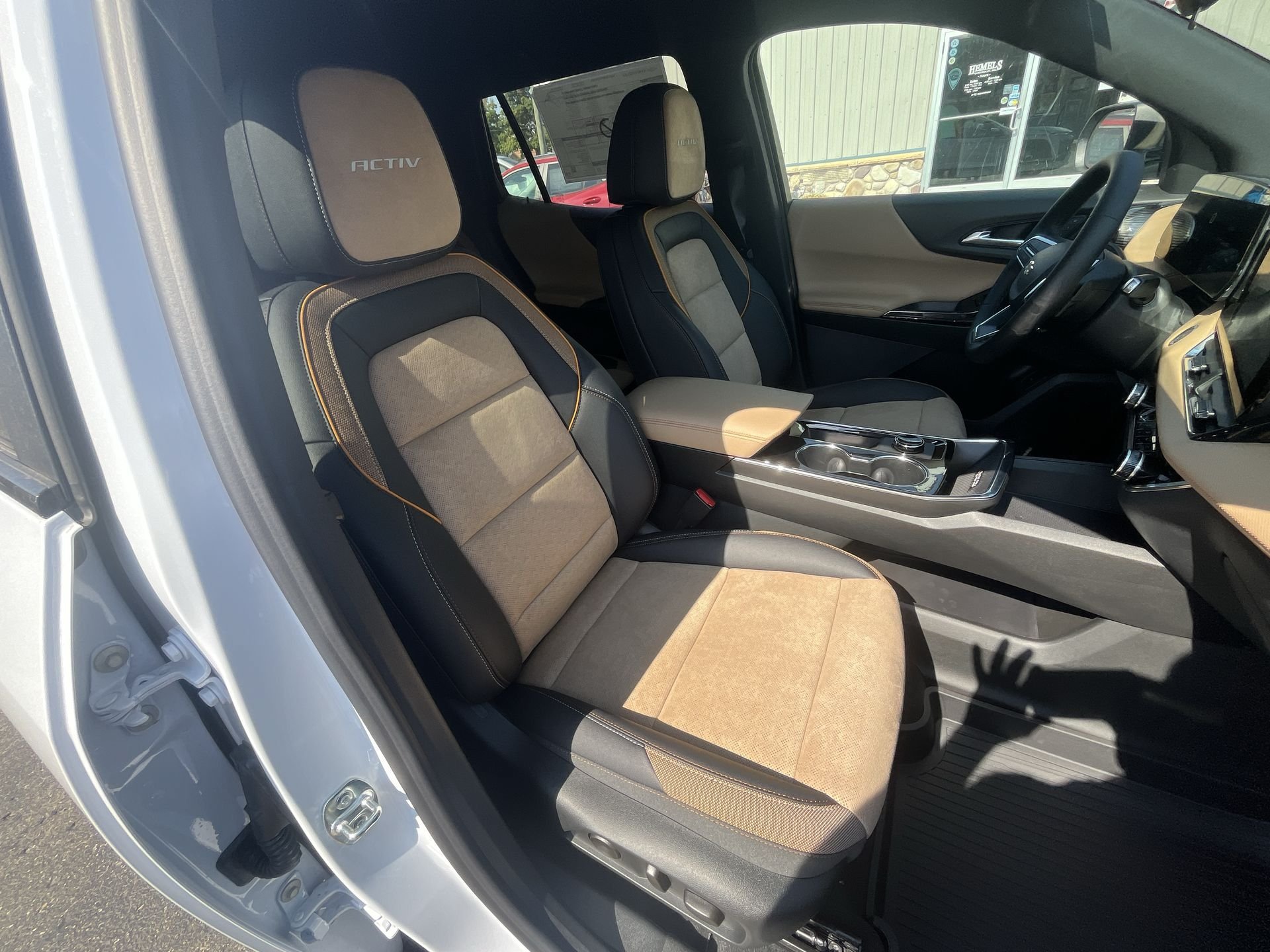 New 2026 Chevrolet Equinox ACTIV w/ Convenience Package III AWD/4WD image 53
