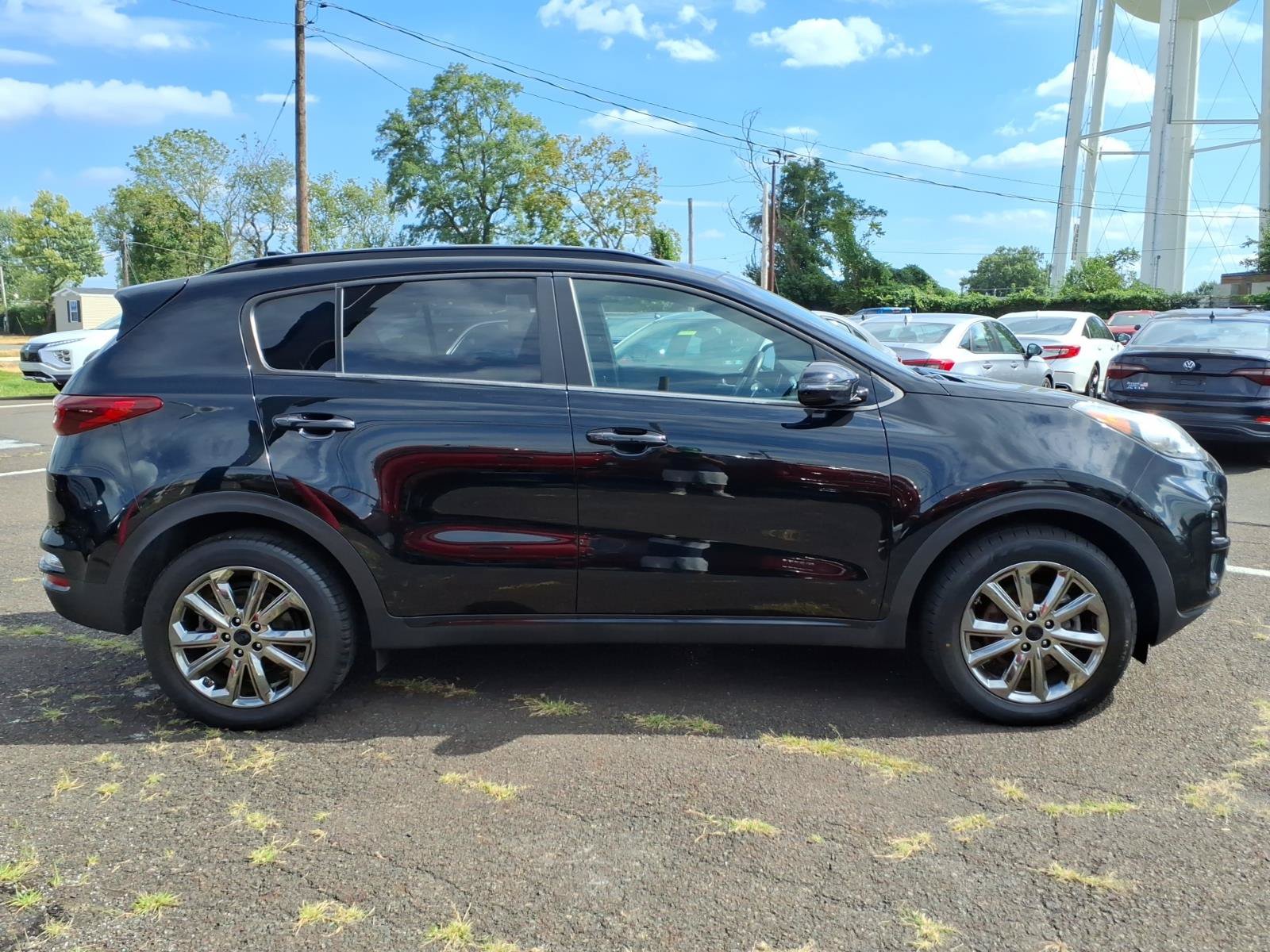 Used 2022 Kia Sportage Nightfall Edition w/ Nighfall AWD Premium Package image 2