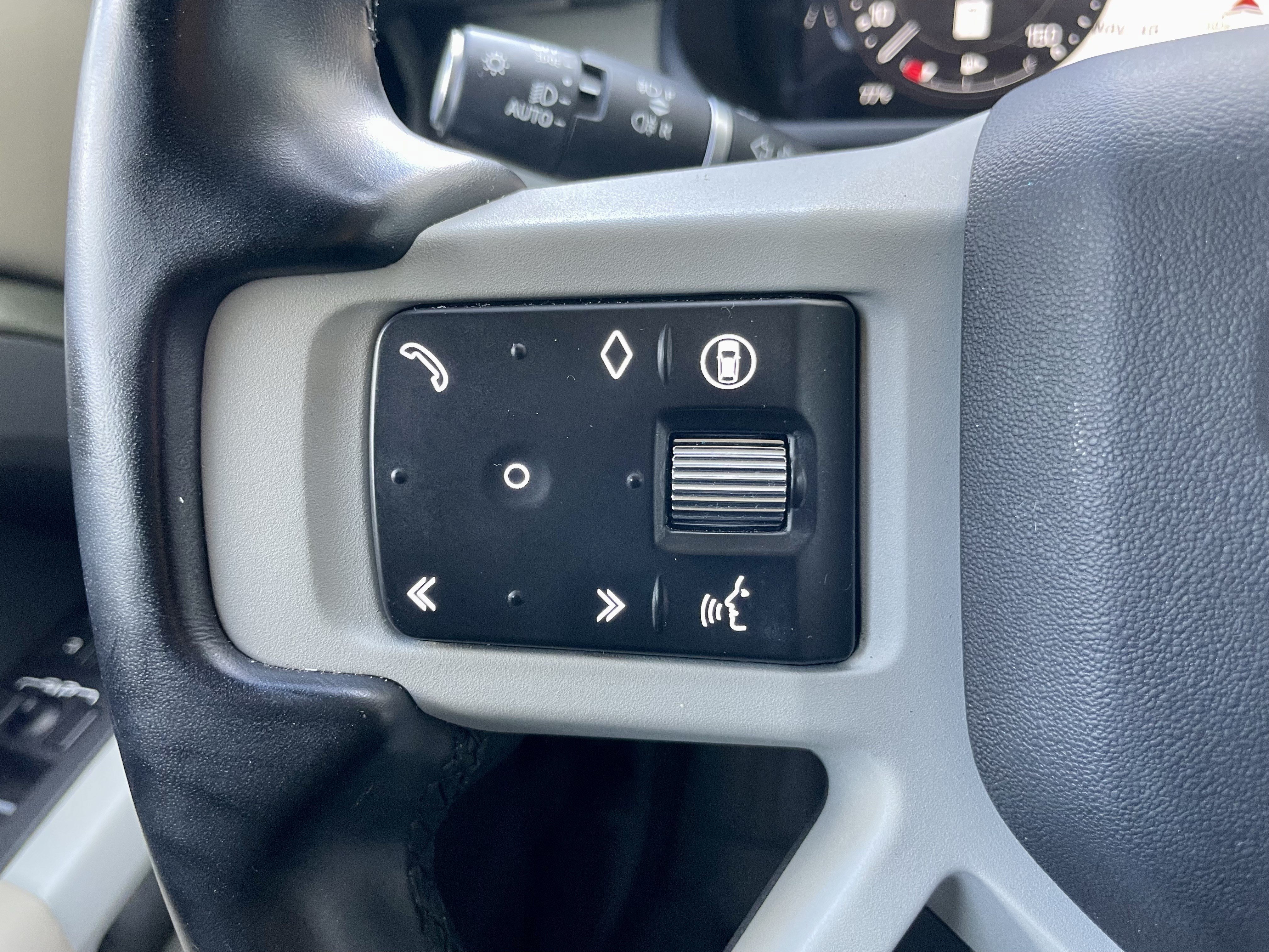 Used 2024 Land Rover Defender 110 S AWD/4WD image 23