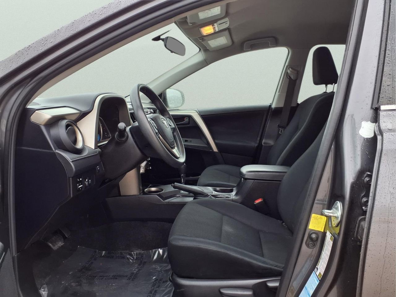 Used 2015 Toyota RAV4 LE image 15