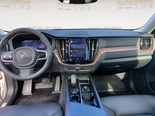 Certified 2023 Volvo XC60 B5 Plus w/ Climate Package image 10