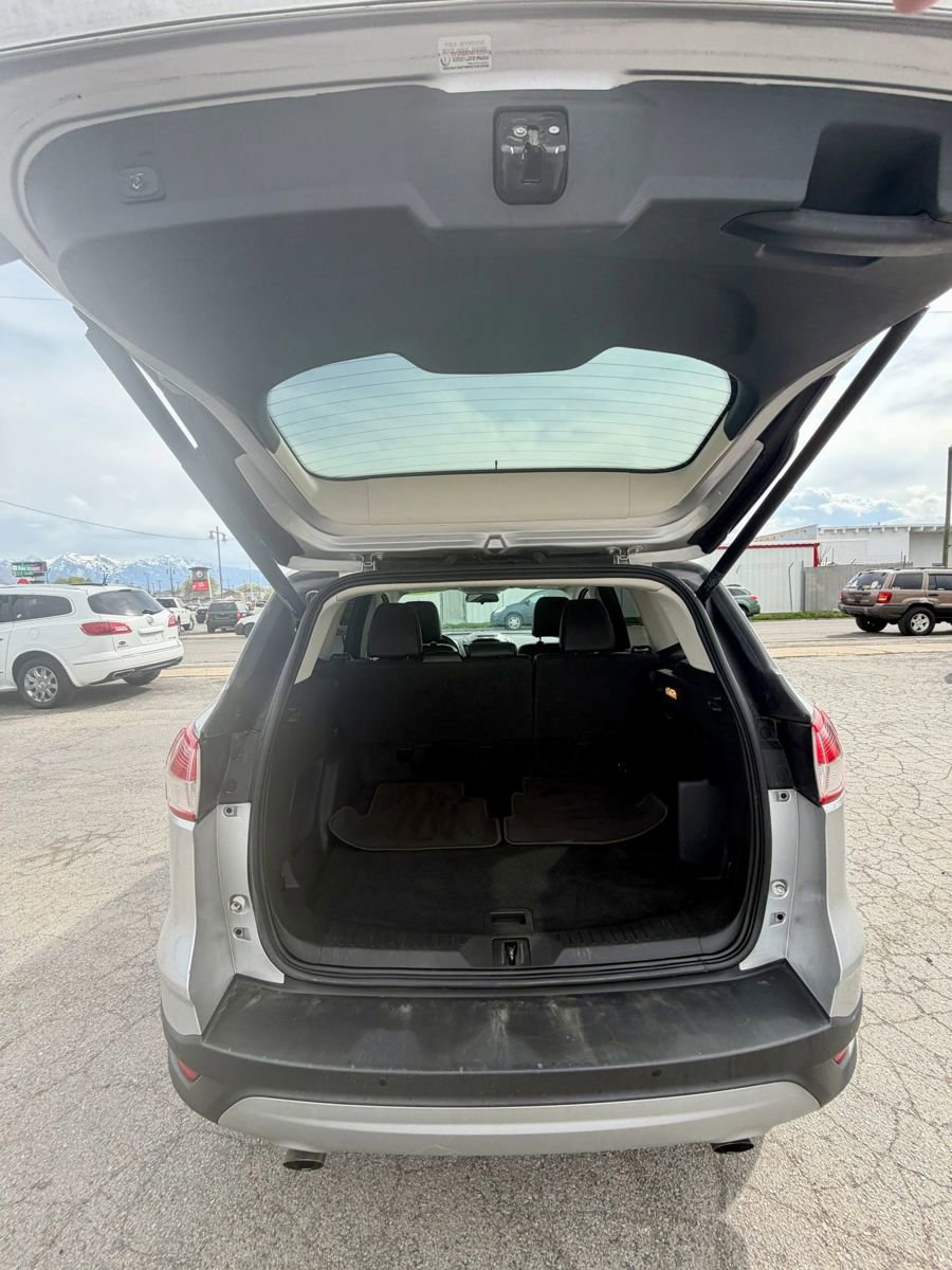 Used 2015 Ford Escape SE w/ Equipment Group 201A image 21