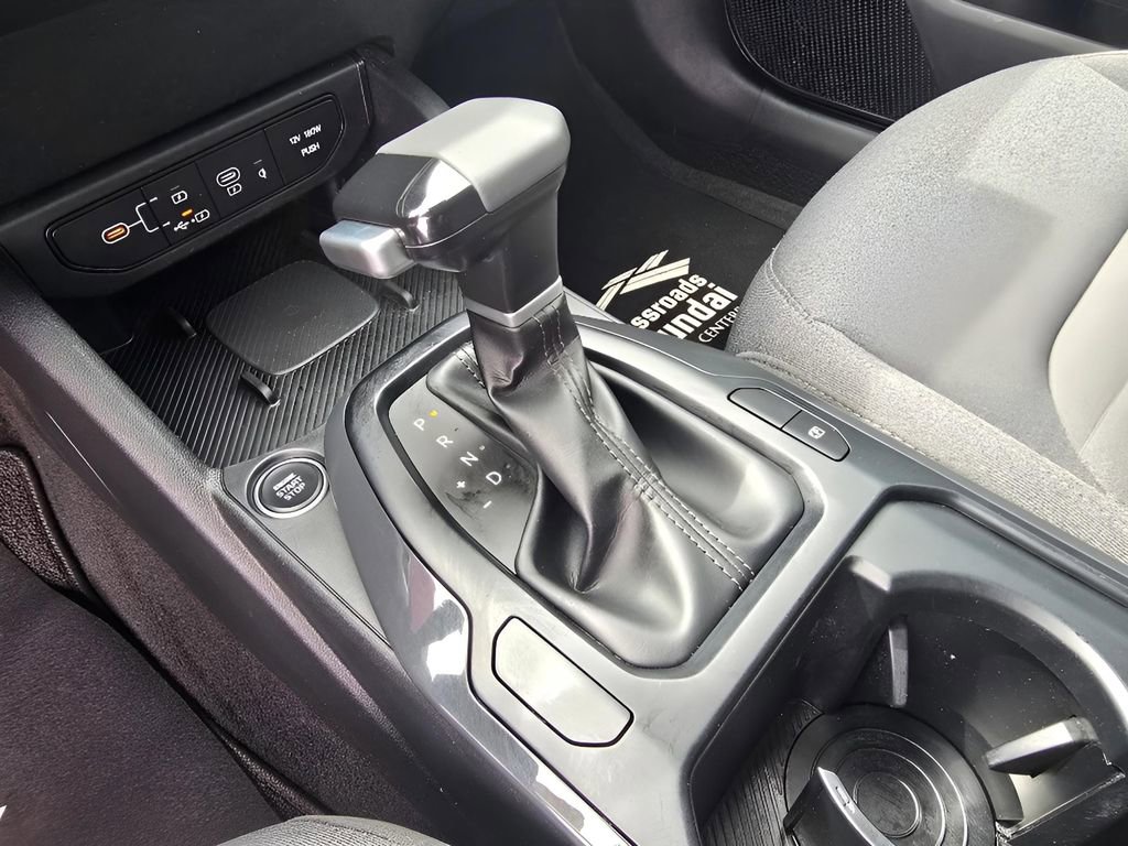 Used 2025 Kia K4 EX image 24