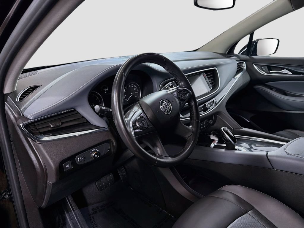 Used 2018 Buick Enclave Essence w/ Trailering Package FWD image 11