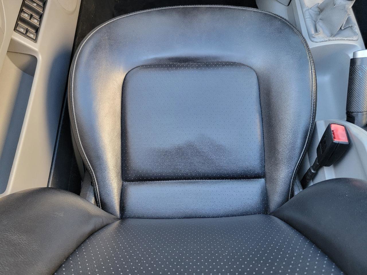 Used 2004 Volkswagen Beetle GLS FWD image 32