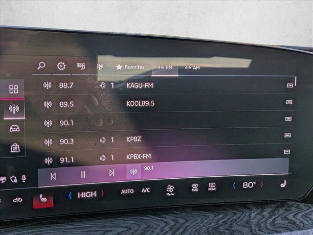 Used 2025 Audi Q5 Premium w/ Convenience Package image 13