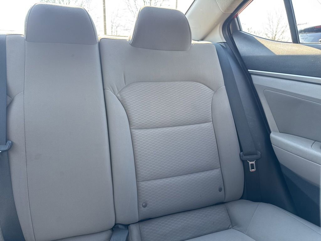 Used 2020 Hyundai Elantra SEL image 14