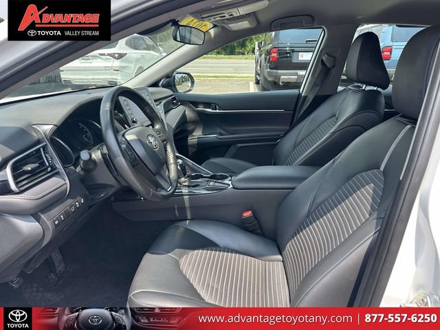 Used 2024 Toyota Camry SE w/ Cold Weather Package FWD image 18
