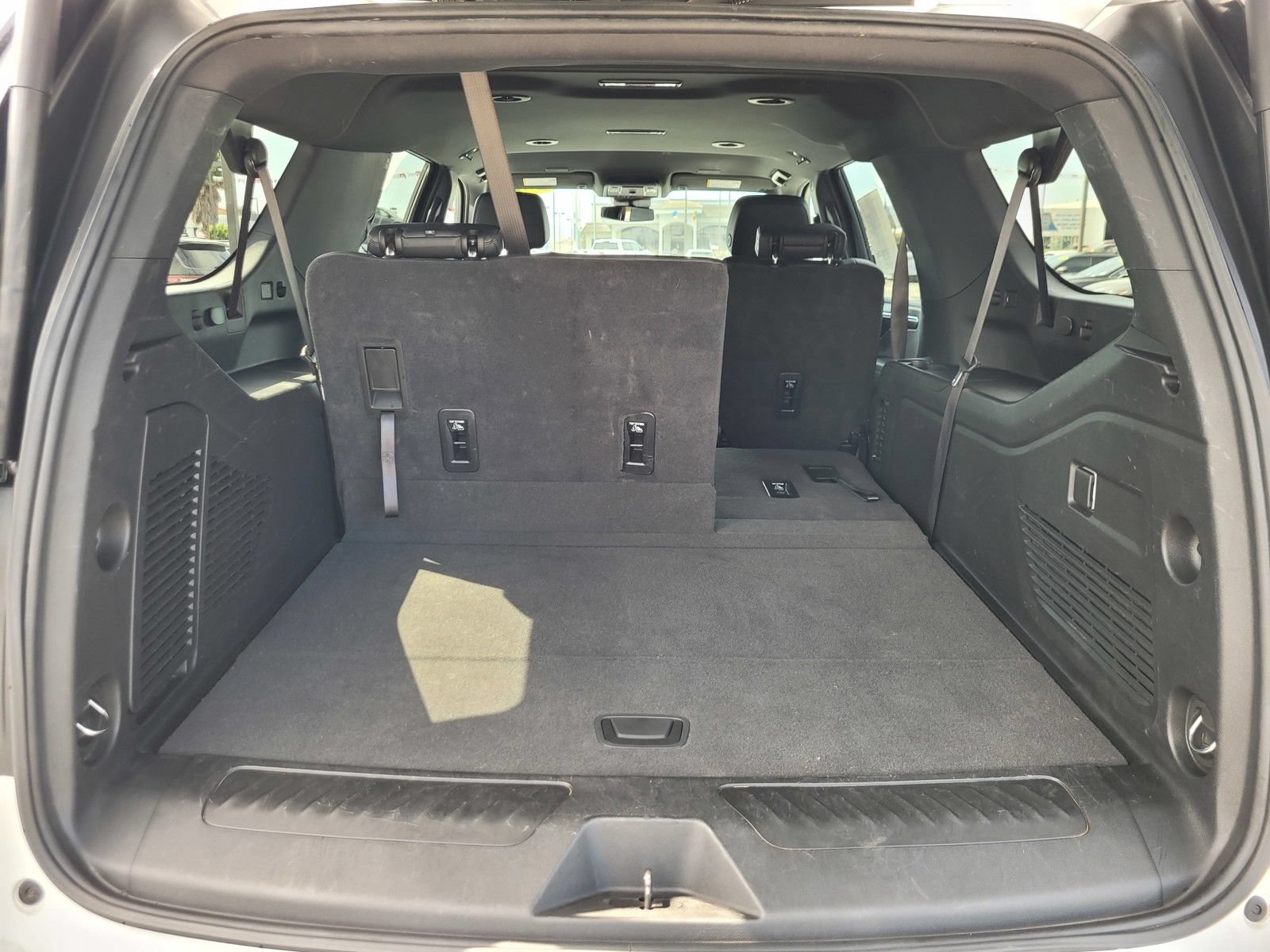 Used 2025 Chevrolet Suburban LT AWD/4WD image 10