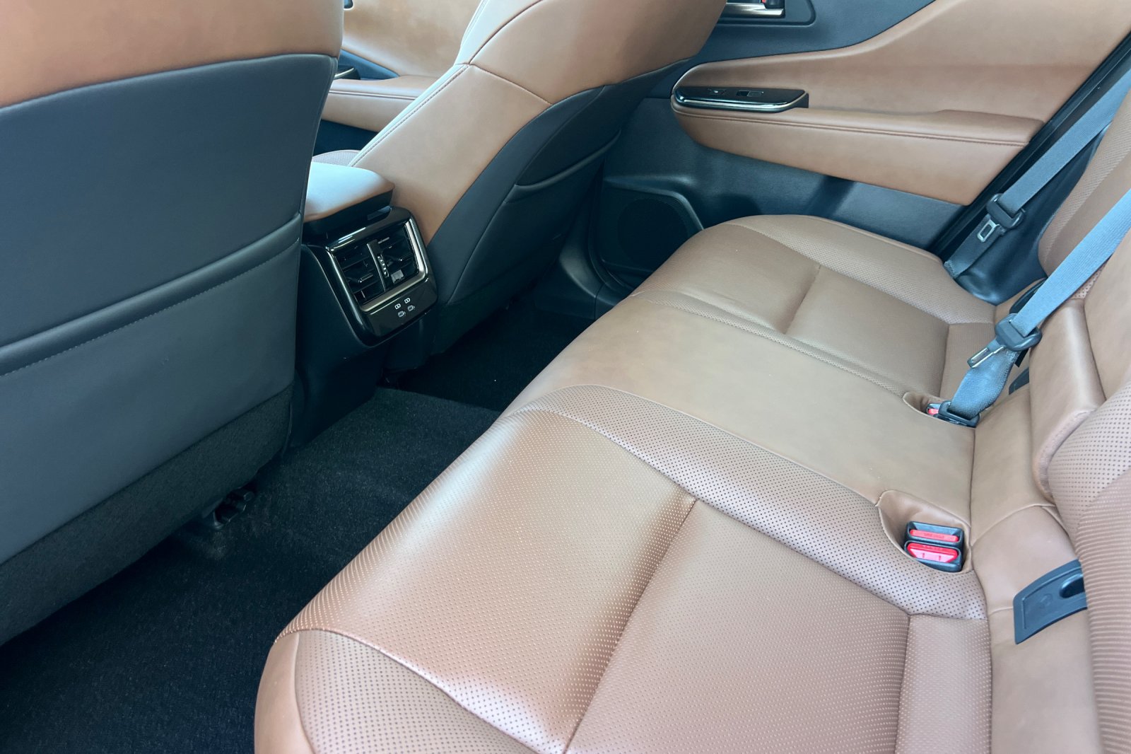 Certified 2025 Toyota Crown Signia AWD/4WD image 12