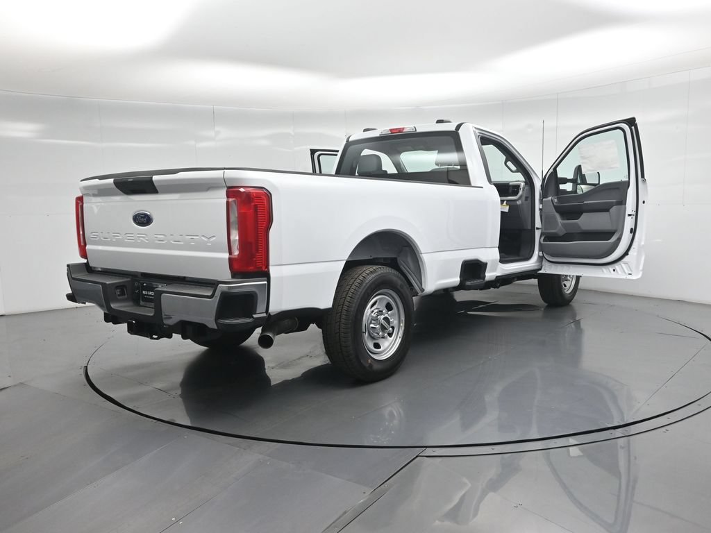 New 2026 Ford F350 XL w/ XL Chrome Package RWD image 3