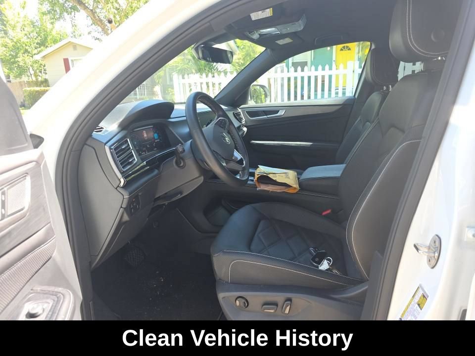 Used 2024 Volkswagen Atlas Cross Sport SE FWD image 6