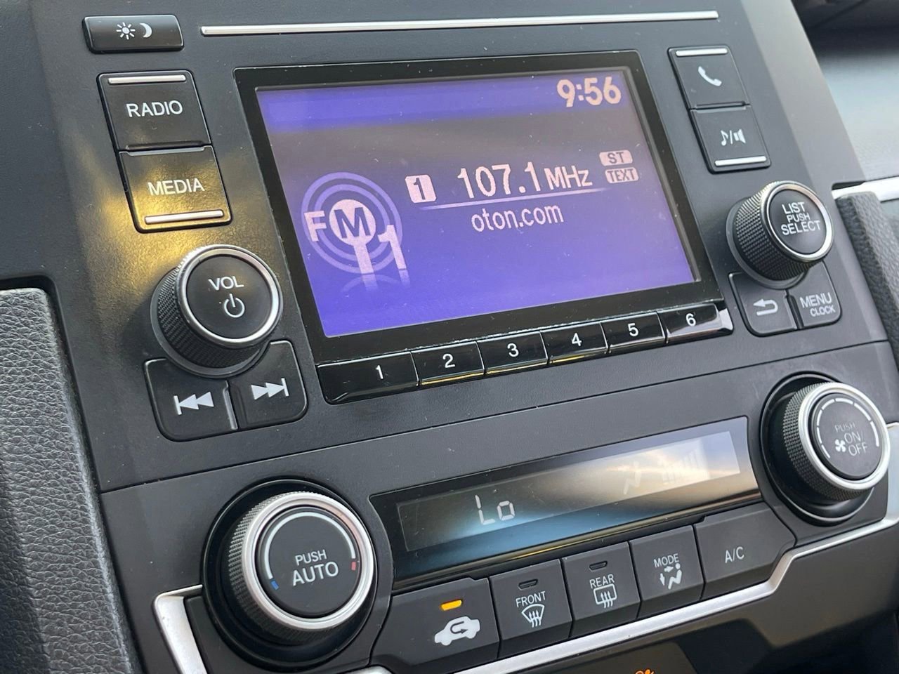 Used 2018 Honda Civic LX image 9