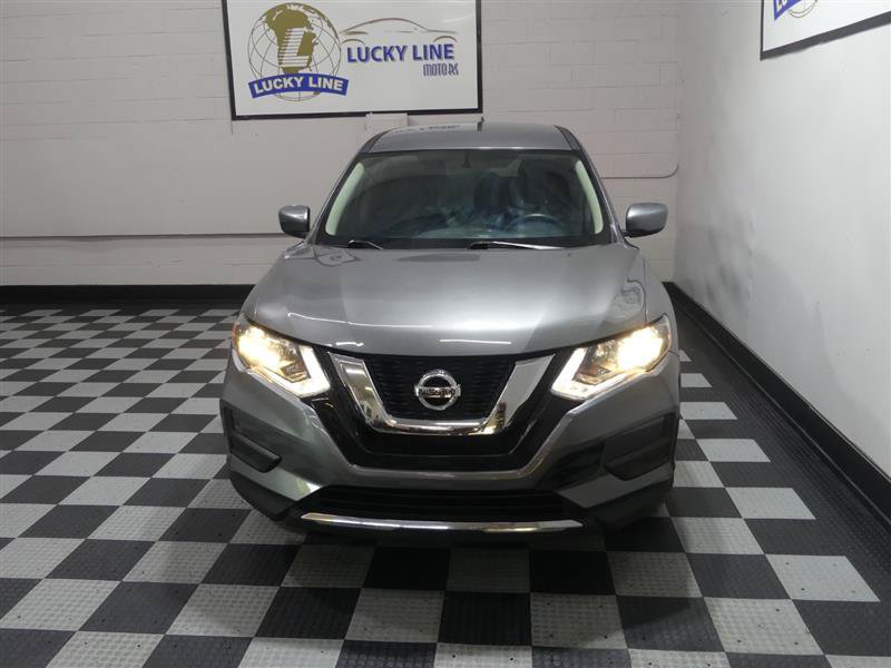 Used 2017 Nissan Rogue S AWD/4WD image 3